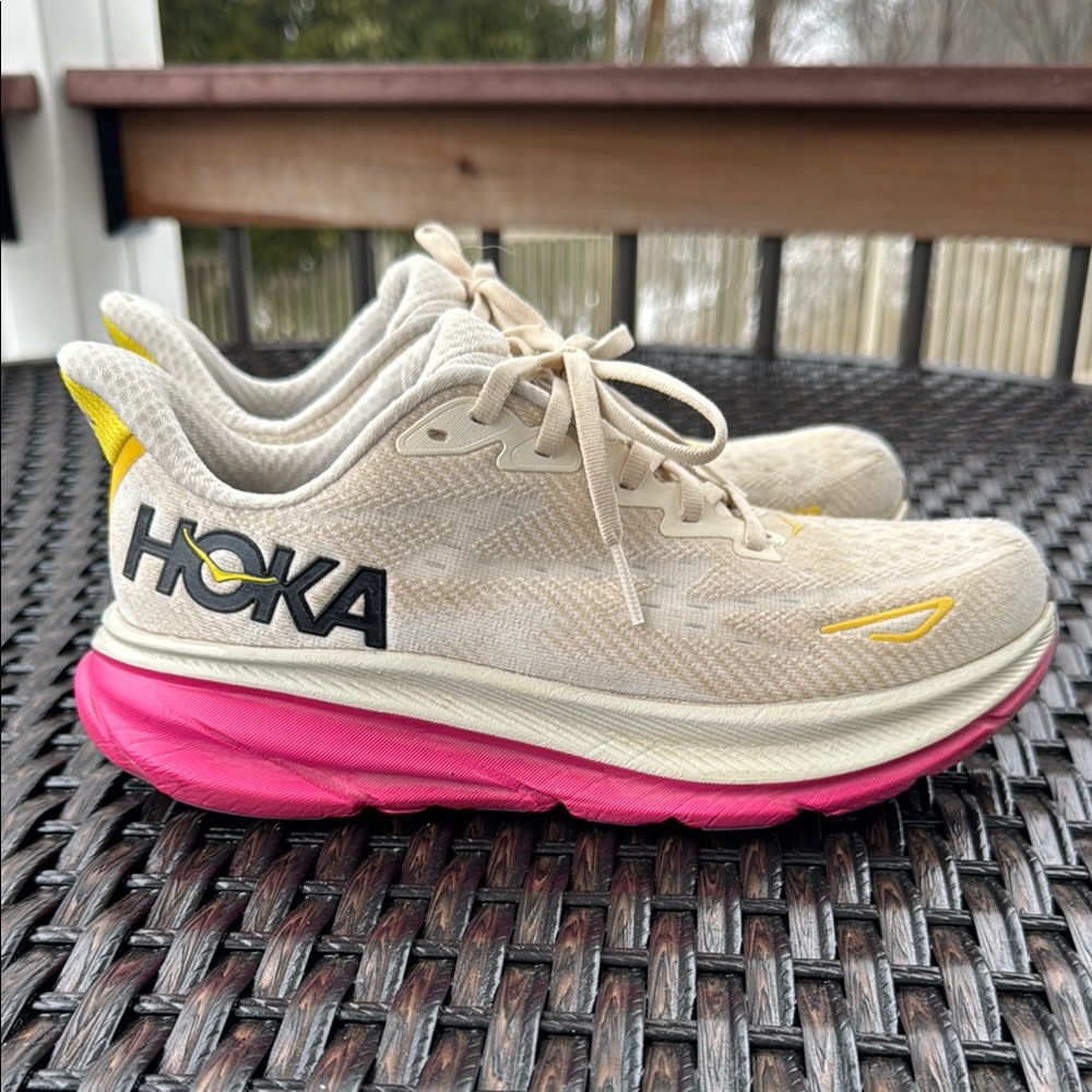 Hoka Women's Clifton 9